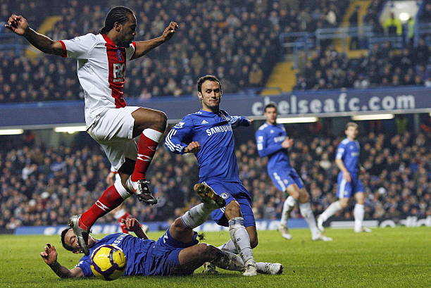 仍然坚持其 仍然坚持其